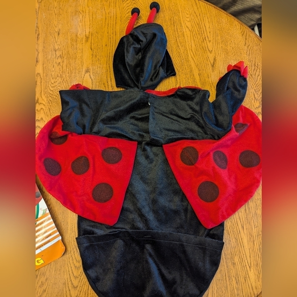 Rubies infant newborn Ladybug Costume includes a bunting bag & soft head piece - Picture 8 of 10